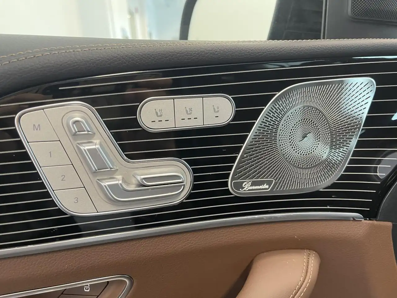 Mercedes-Benz GLE снимка Mercedes-Benz GLE