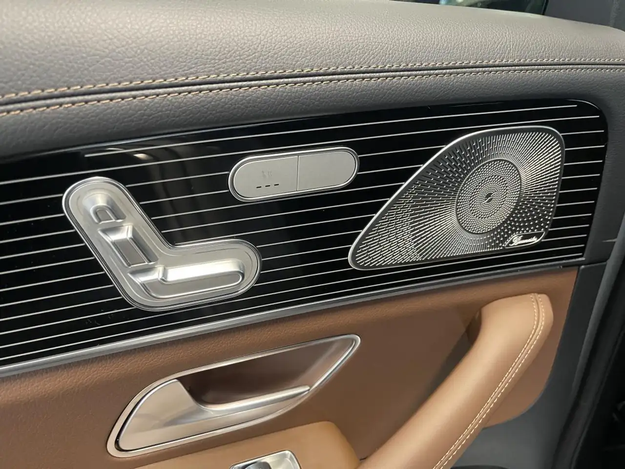 Mercedes-Benz GLE снимка Mercedes-Benz GLE