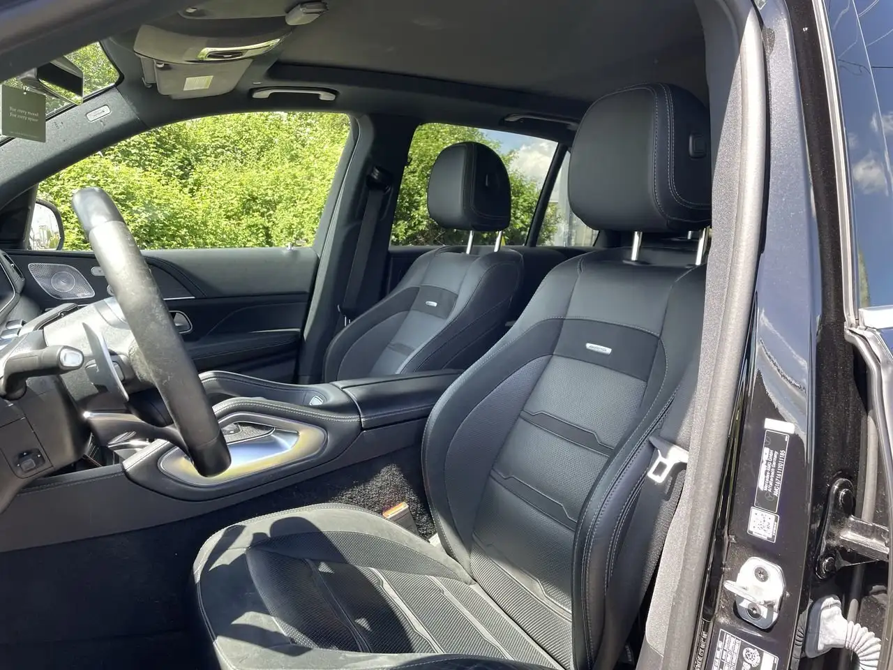 Mercedes-Benz GLE снимка Mercedes-Benz GLE