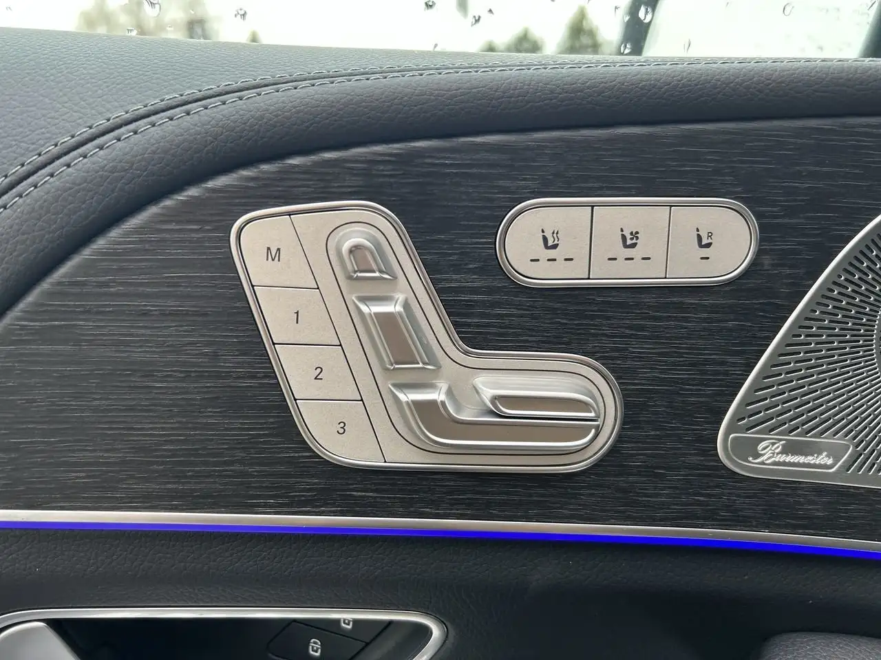 Mercedes-Benz GLE снимка Mercedes-Benz GLE