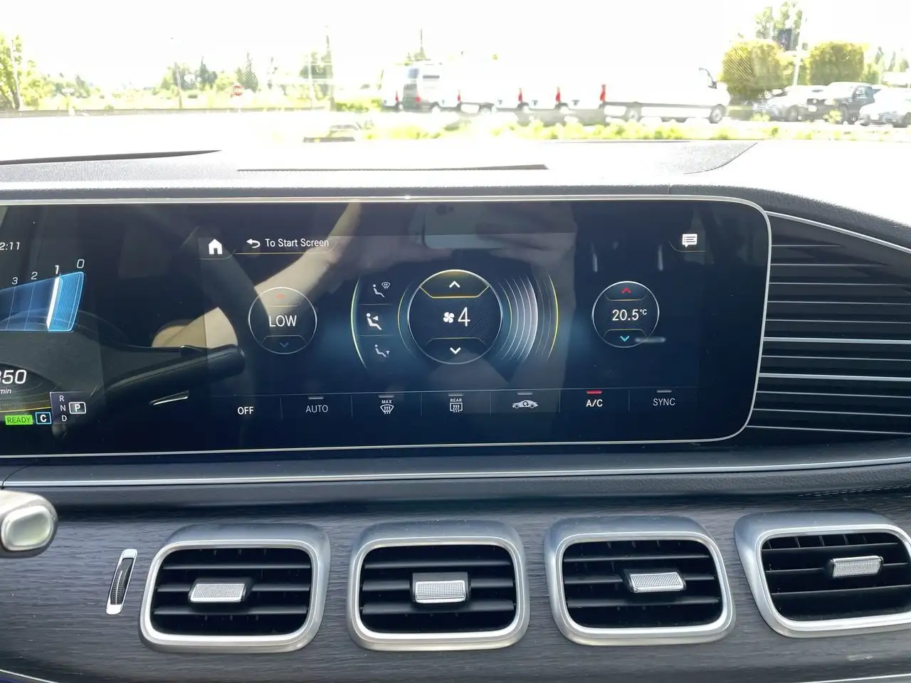 Mercedes-Benz GLE снимка Mercedes-Benz GLE
