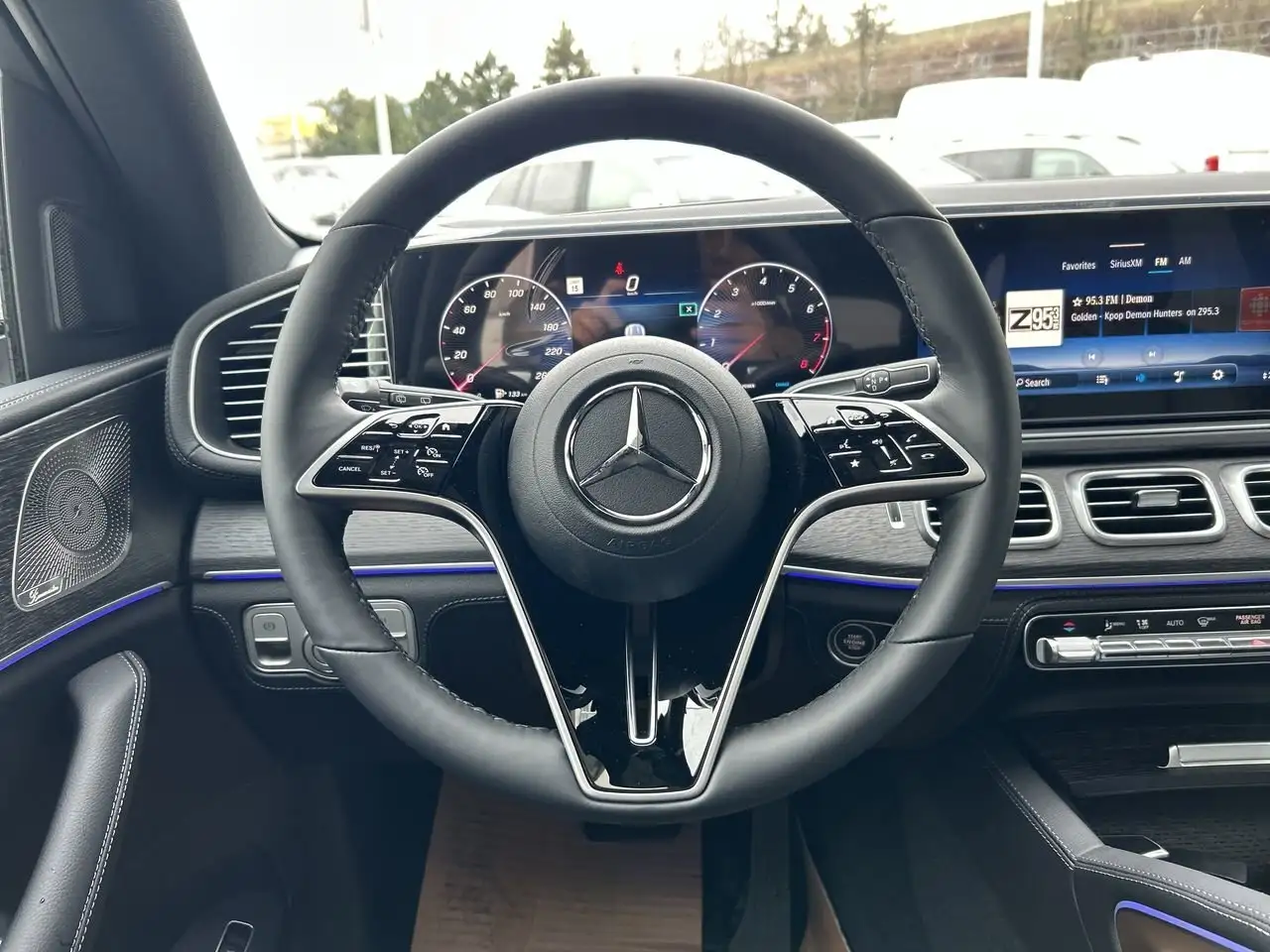 Mercedes-Benz GLE снимка Mercedes-Benz GLE