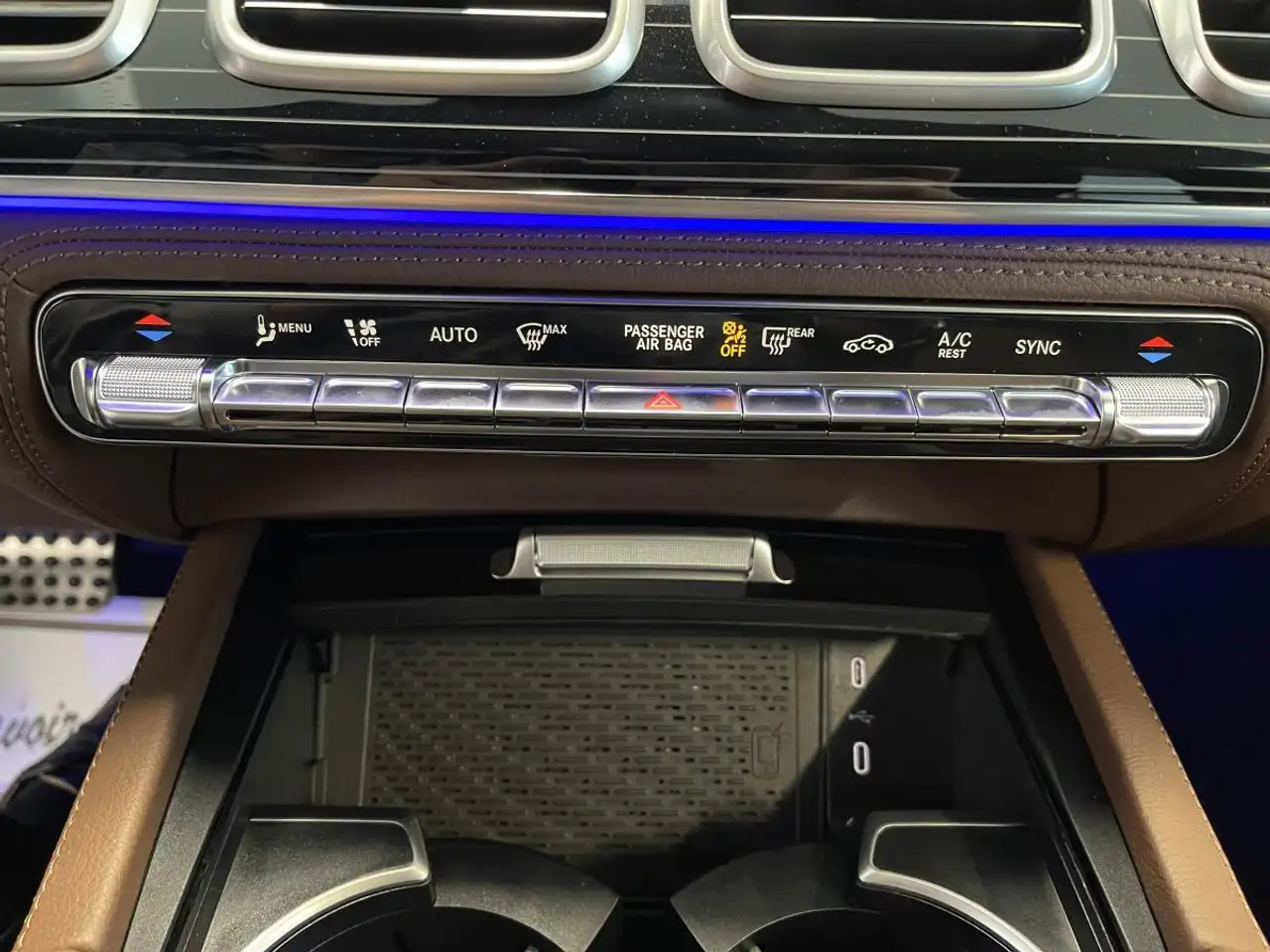 Mercedes-Benz GLE снимка Mercedes-Benz GLE