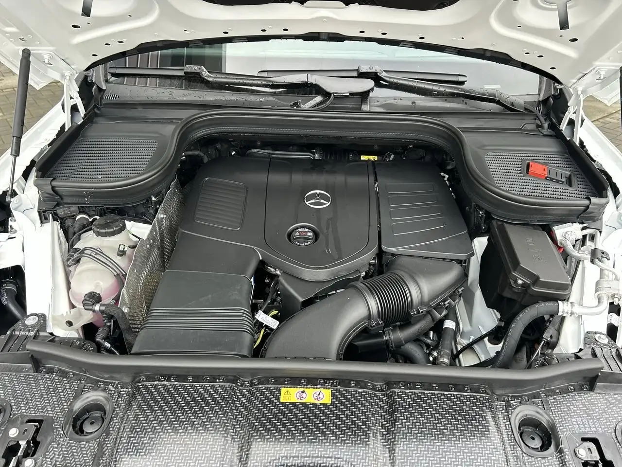 Mercedes-Benz GLE снимка Mercedes-Benz GLE