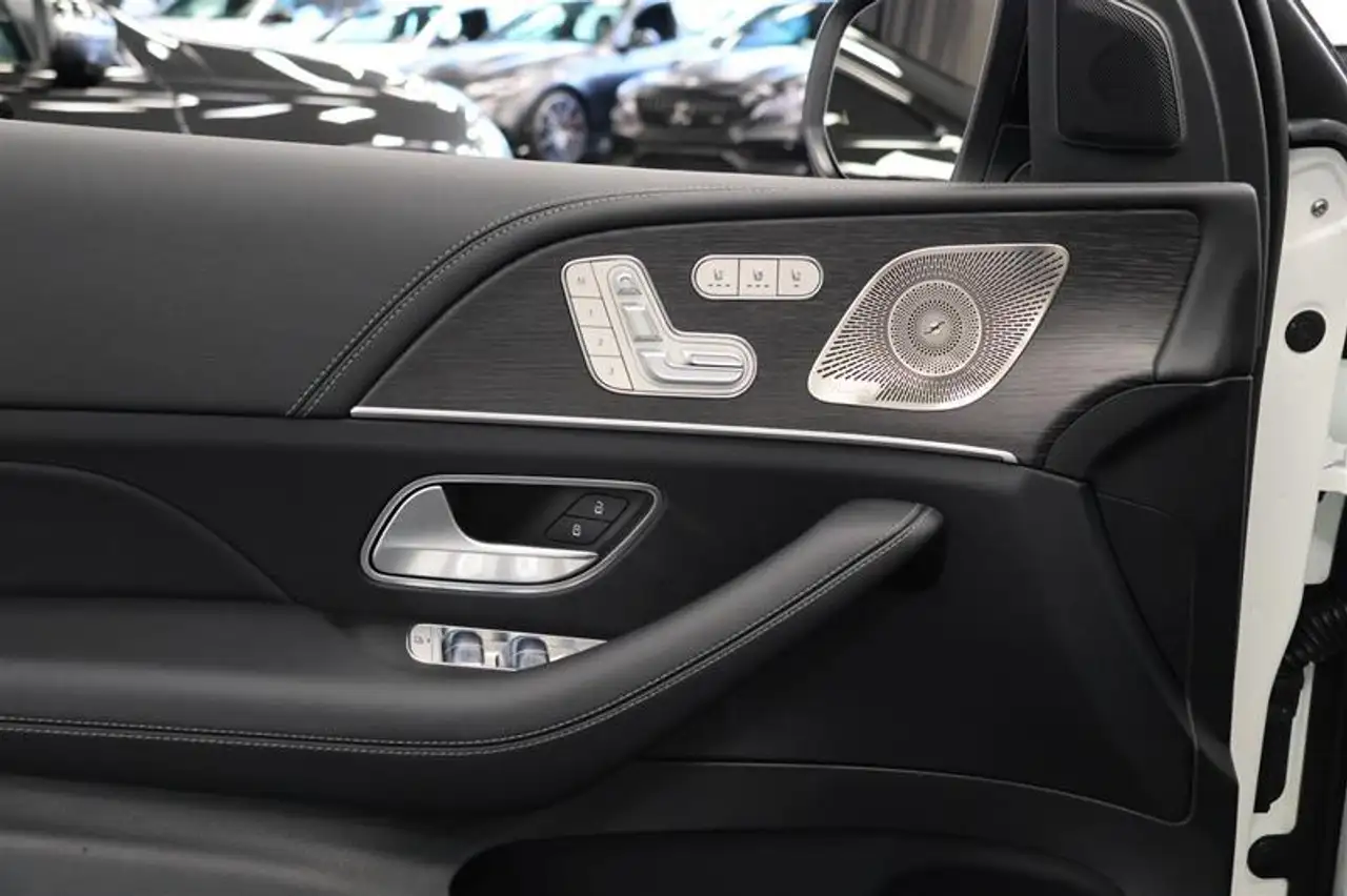 Mercedes-Benz GLE снимка Mercedes-Benz GLE