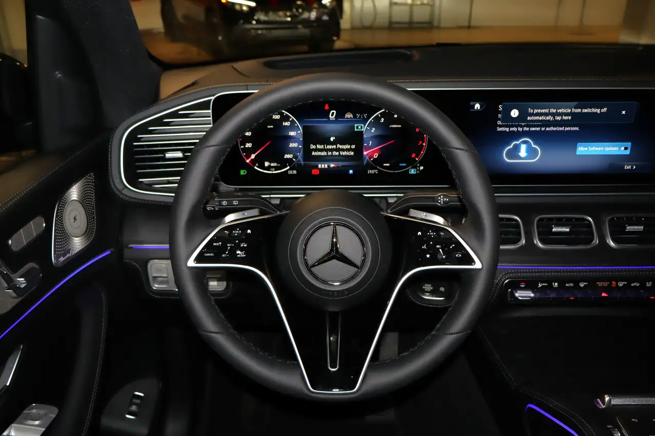 Mercedes-Benz GLE снимка Mercedes-Benz GLE