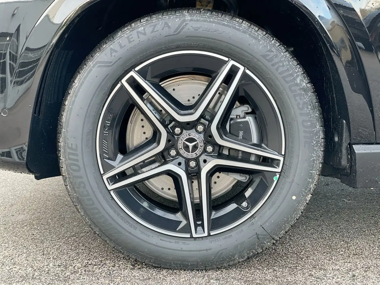 Mercedes-Benz GLE снимка Mercedes-Benz GLE