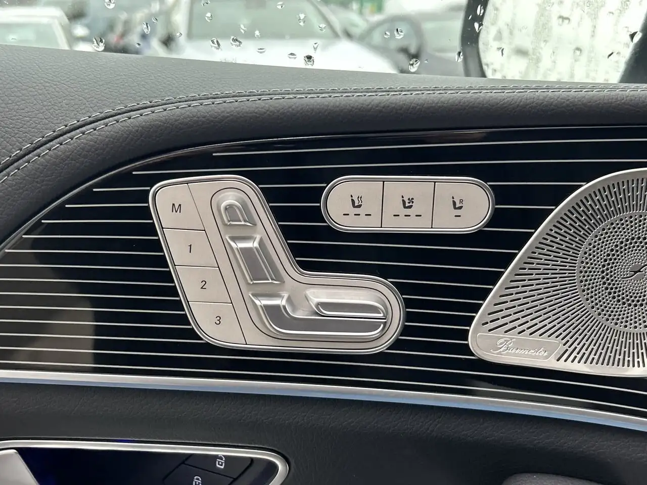 Mercedes-Benz GLE снимка Mercedes-Benz GLE