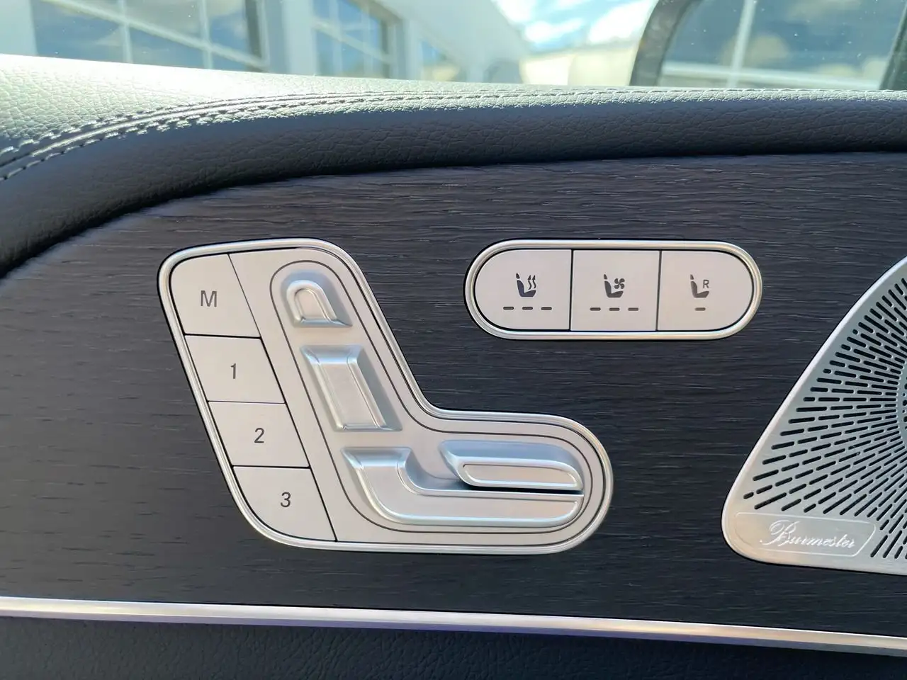 Mercedes-Benz GLE photo Mercedes-Benz GLE