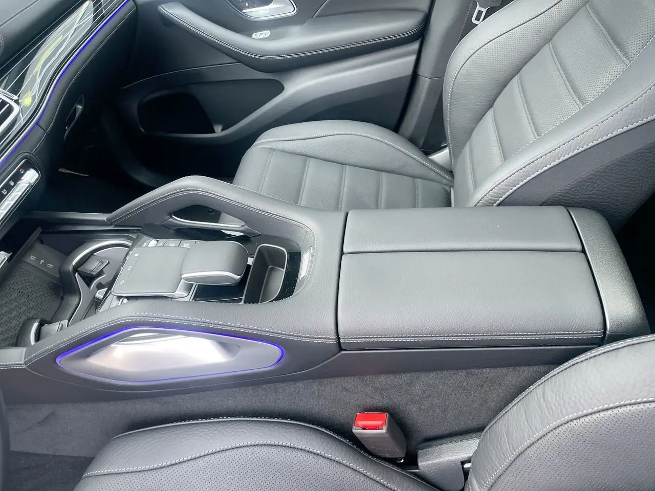 Mercedes-Benz GLE снимка Mercedes-Benz GLE