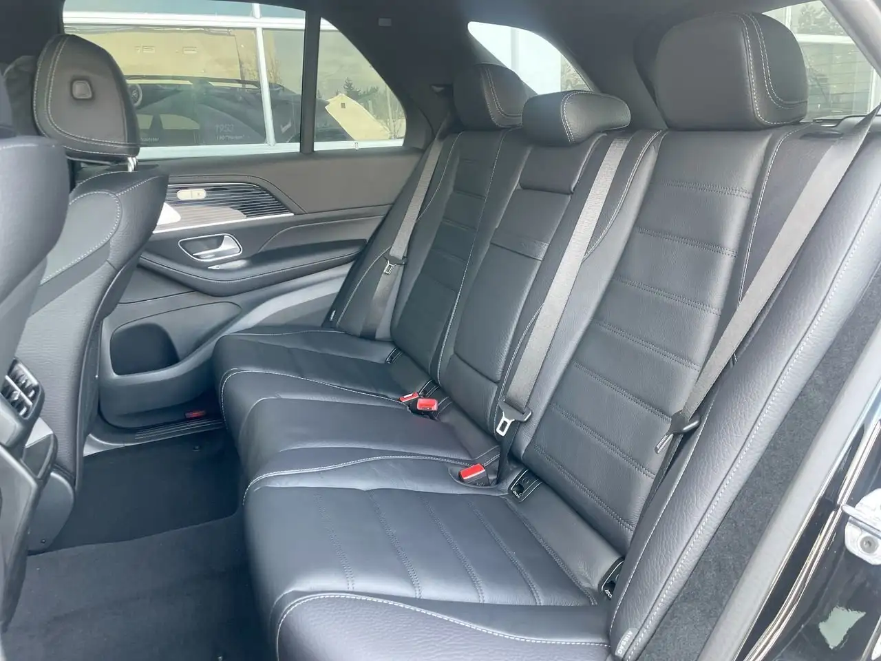 Mercedes-Benz GLE снимка Mercedes-Benz GLE
