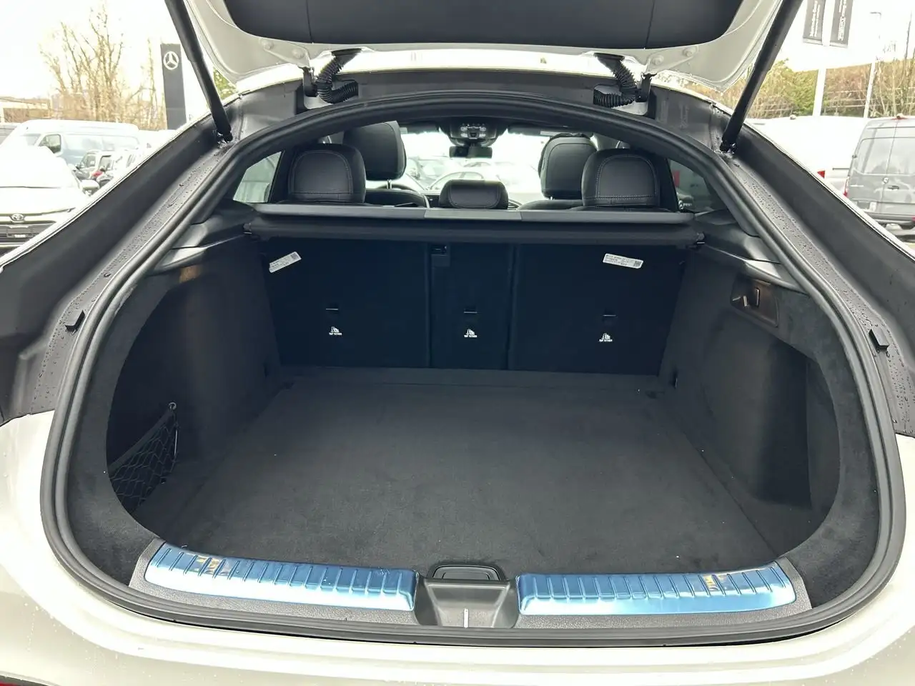 Mercedes-Benz GLE снимка Mercedes-Benz GLE