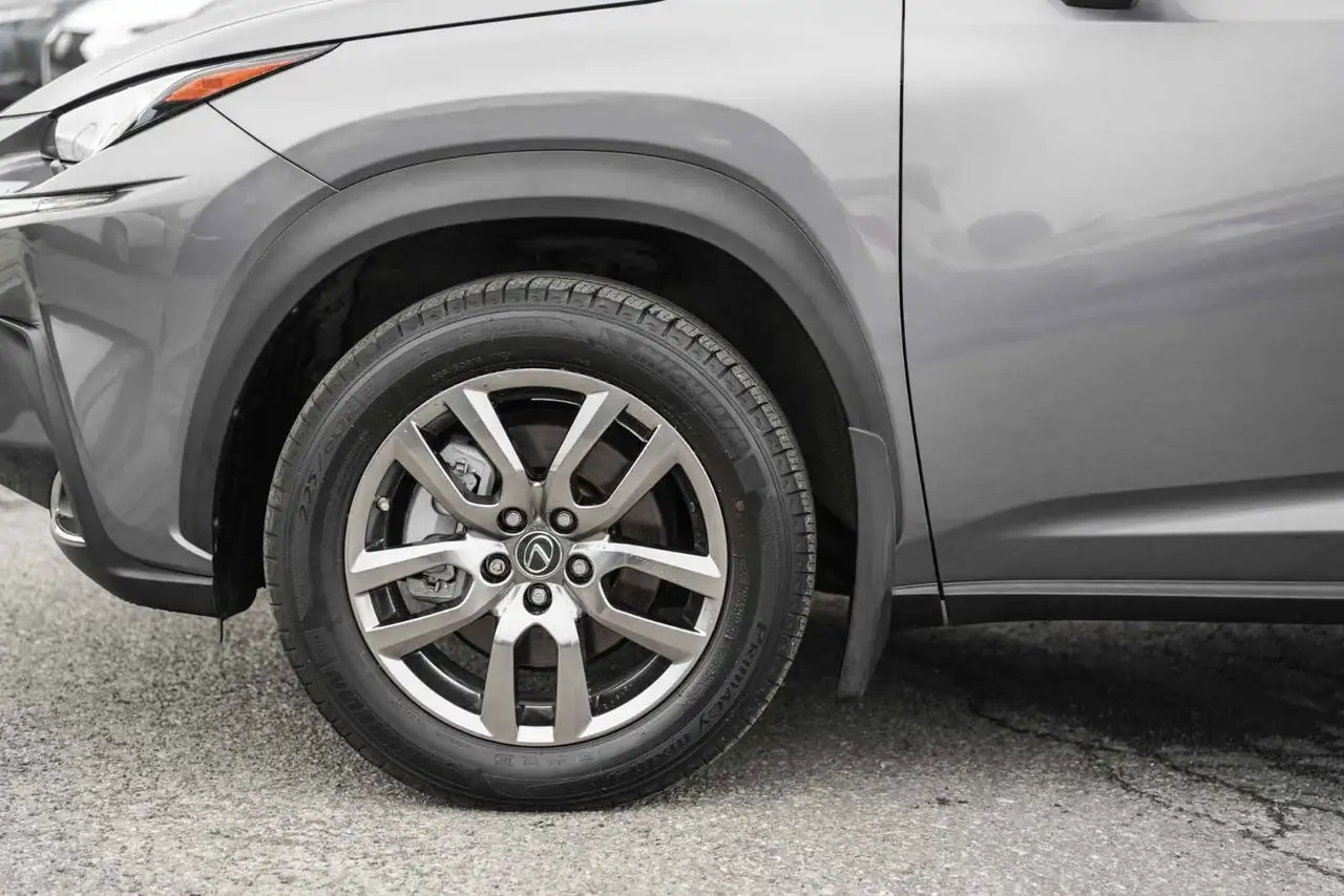 Lexus NX fotografie Lexus NX