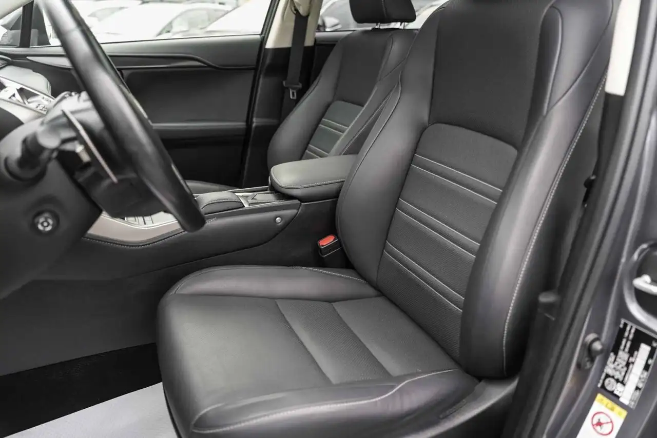 Lexus NX fotografie Lexus NX