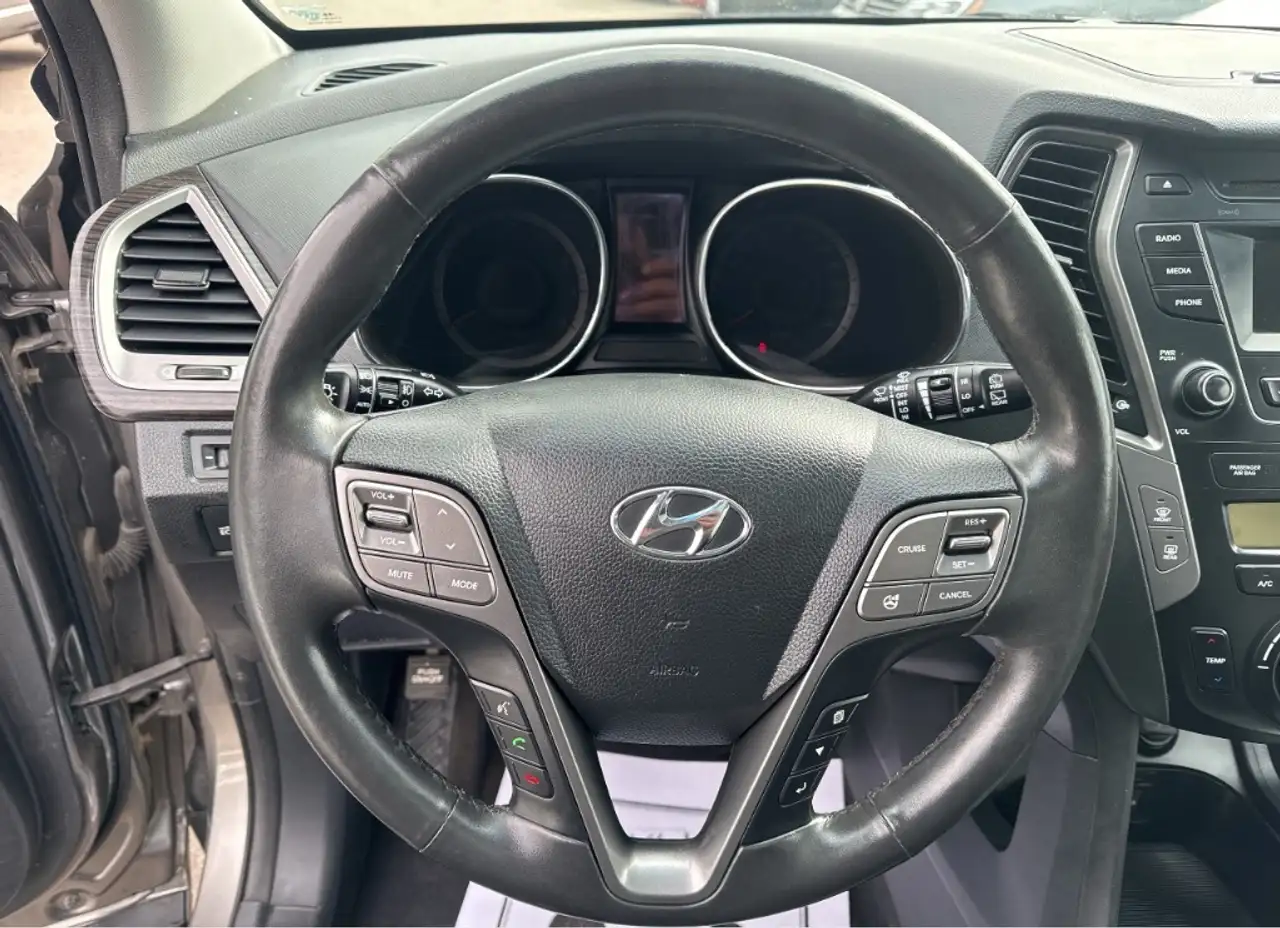 Hyundai SANTA FE снимка Hyundai SANTA FE