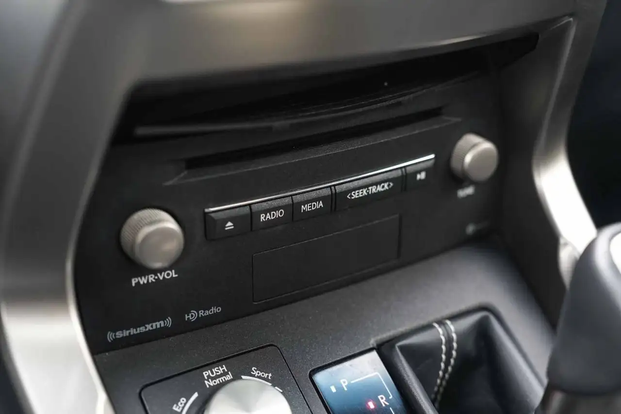 Lexus NX fotografie Lexus NX