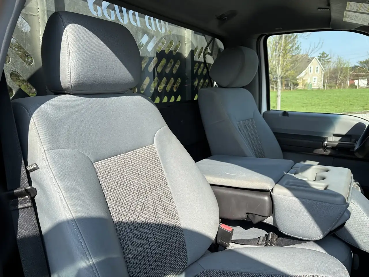 Ford F-550 Super Duty снимка Ford F-550 Super Duty
