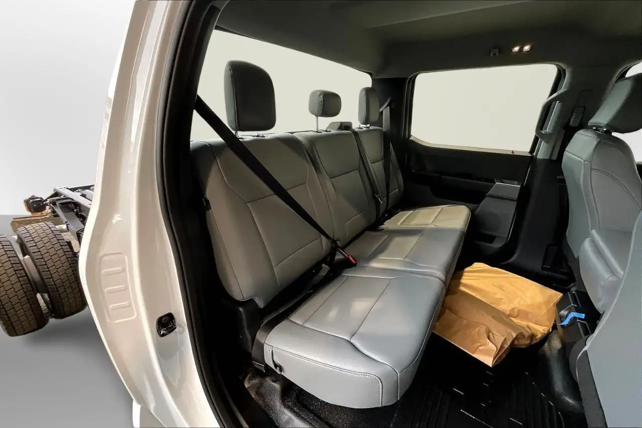 Ford F 550 снимка Ford F 550