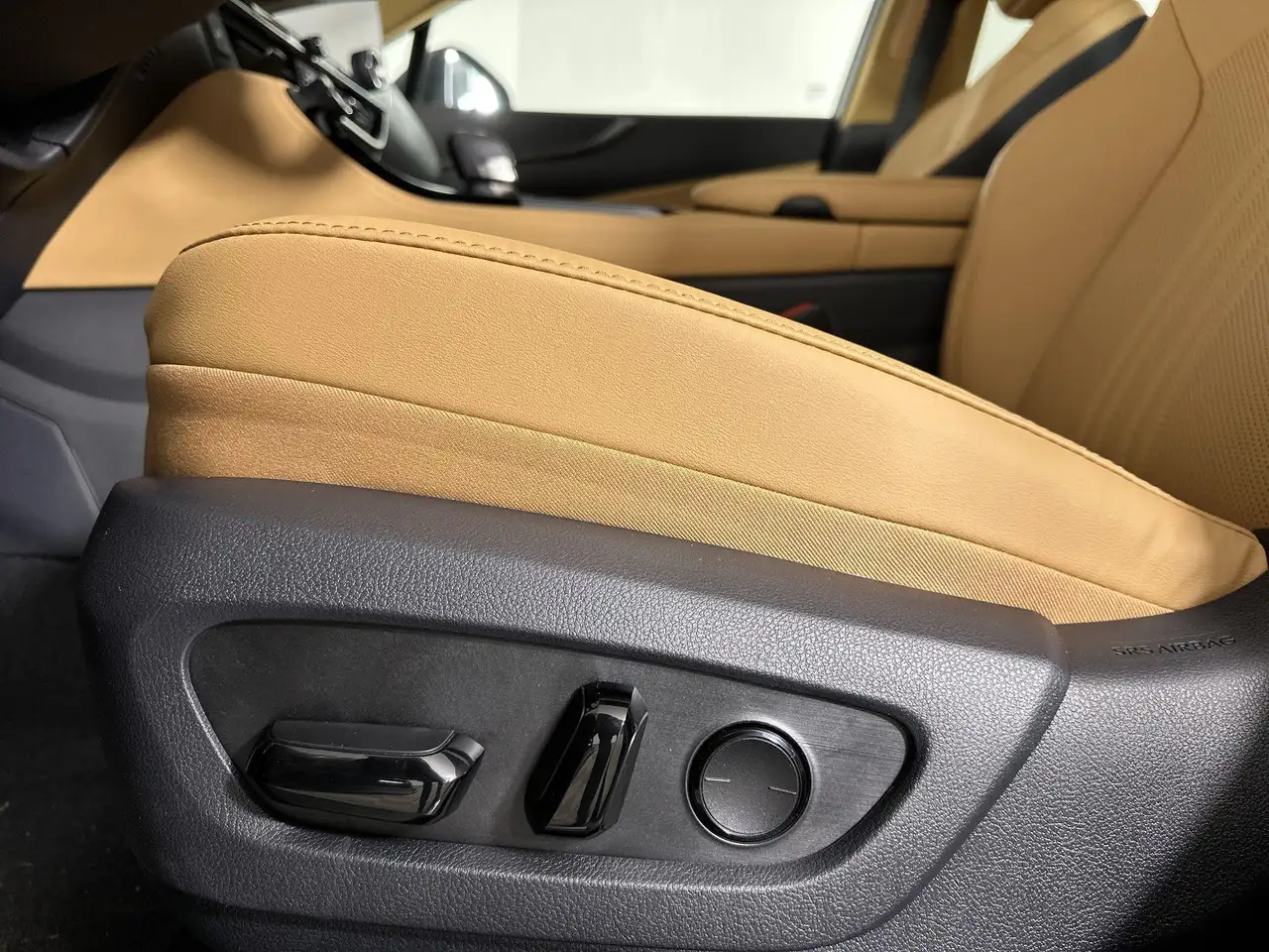 Lexus NX fotografie Lexus NX
