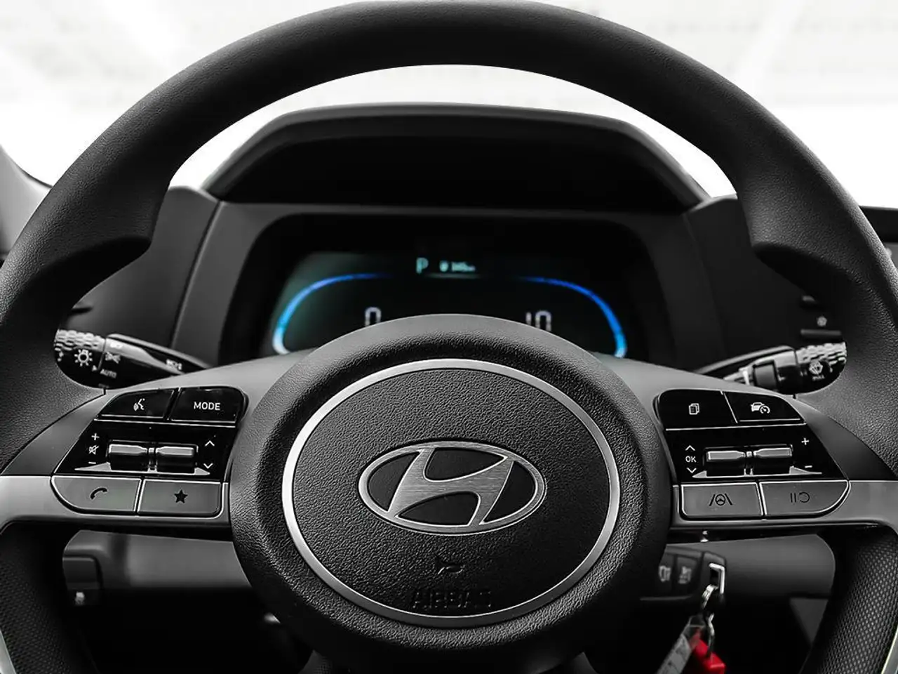 Hyundai ELANTRA fotografie Hyundai ELANTRA