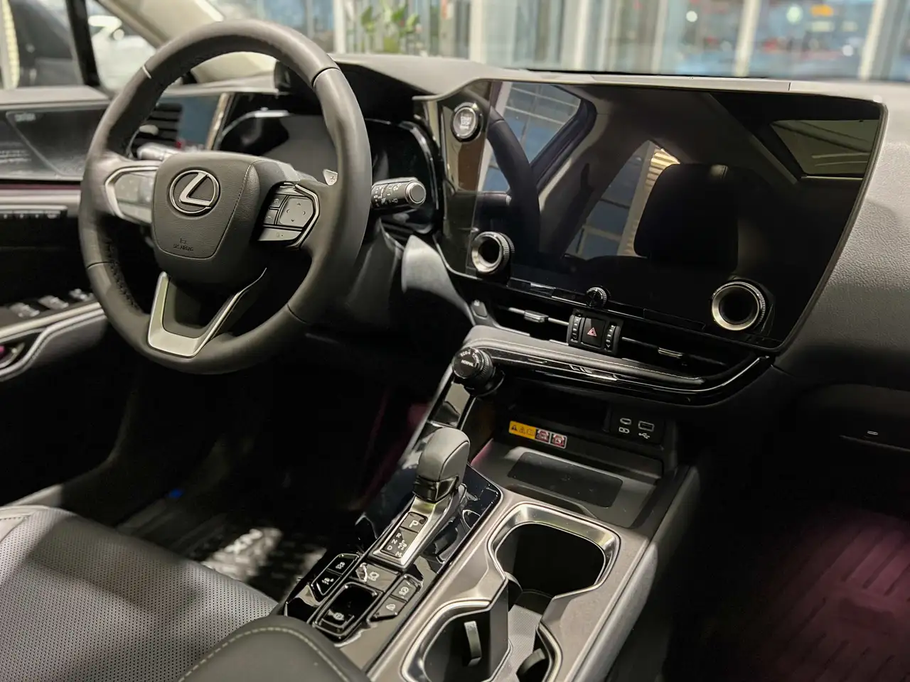 Lexus NX fotografie Lexus NX