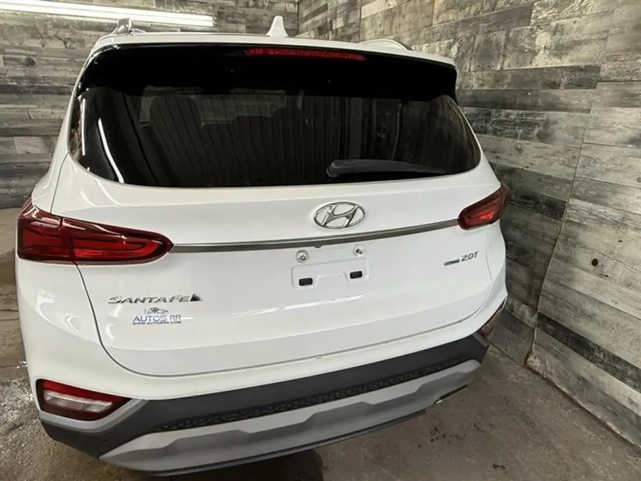 Hyundai SANTA FE photo Hyundai SANTA FE