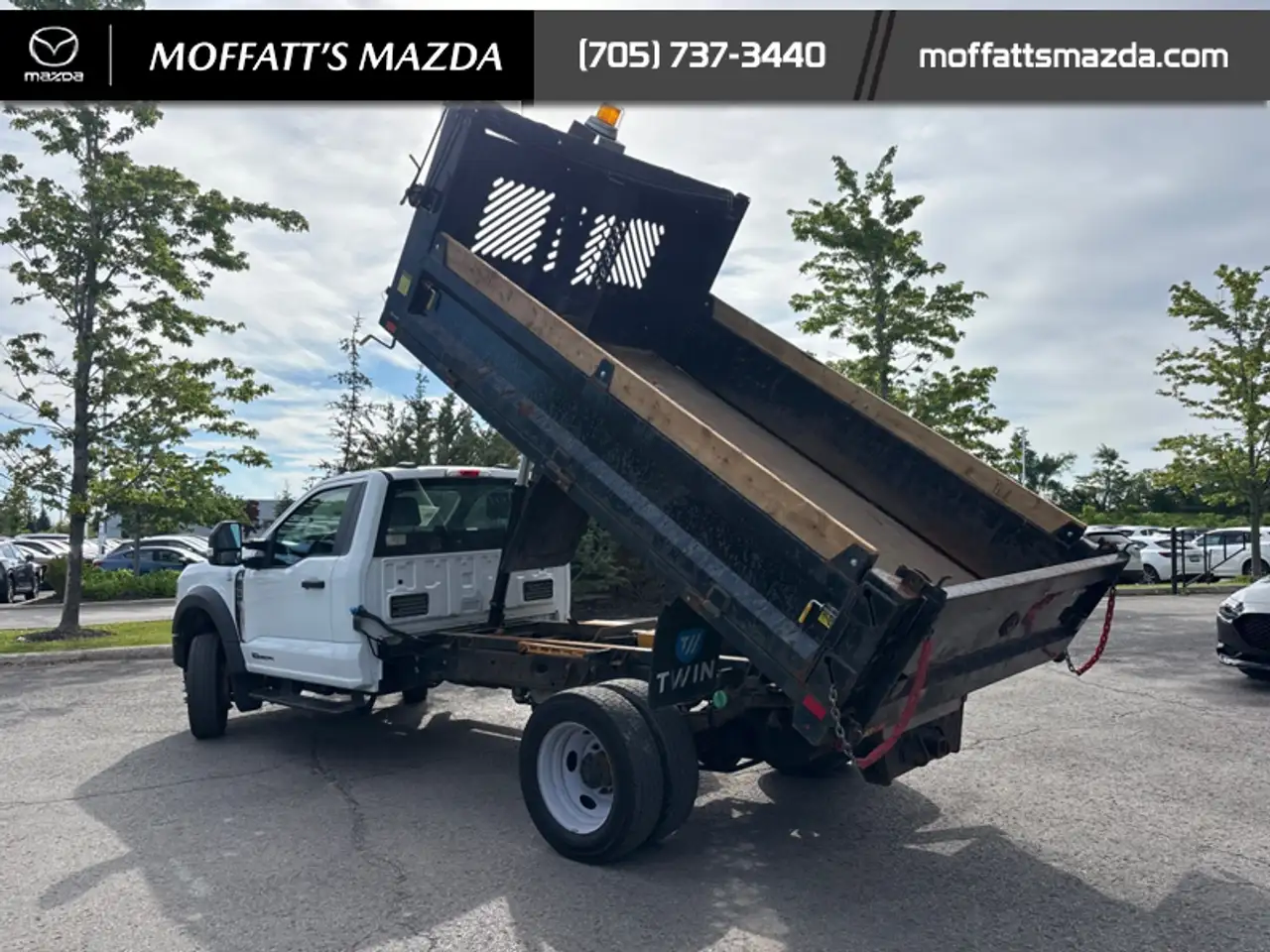 Ford F-550 Super Duty снимка Ford F-550 Super Duty