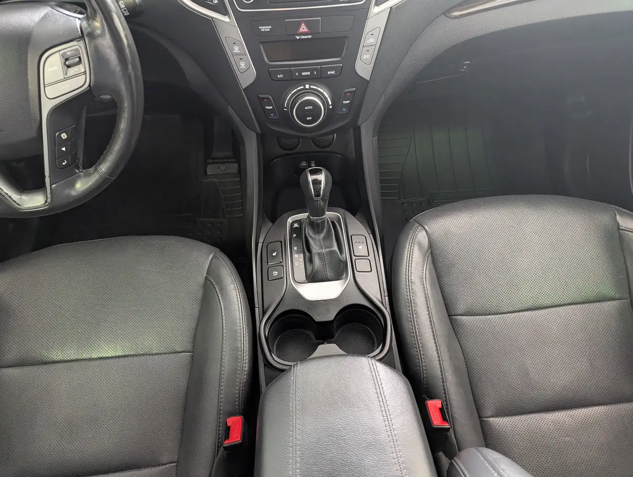 Hyundai SANTA FE снимка Hyundai SANTA FE