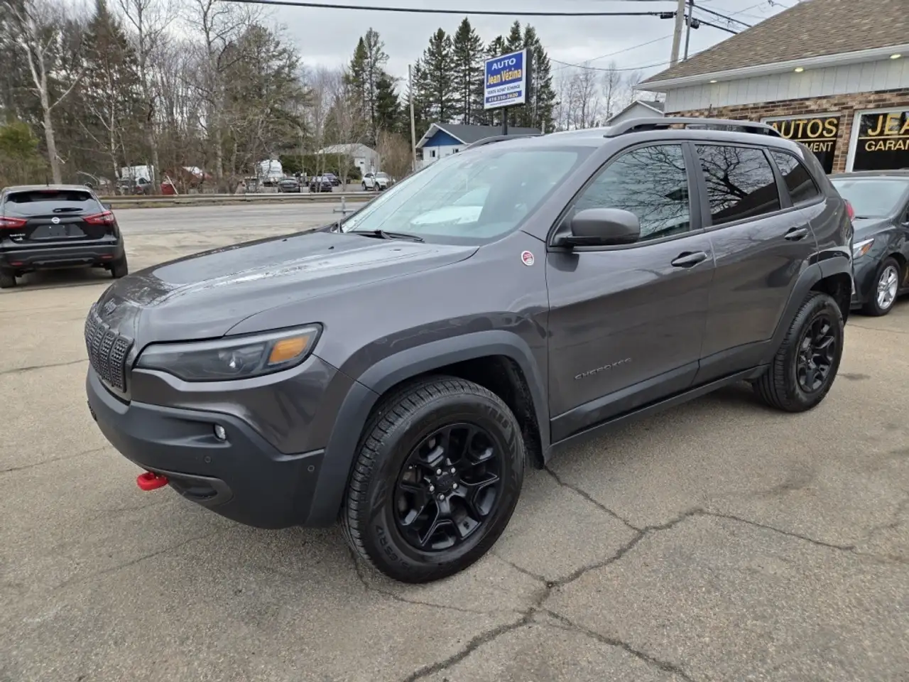 Jeep Cherokee photo Jeep Cherokee