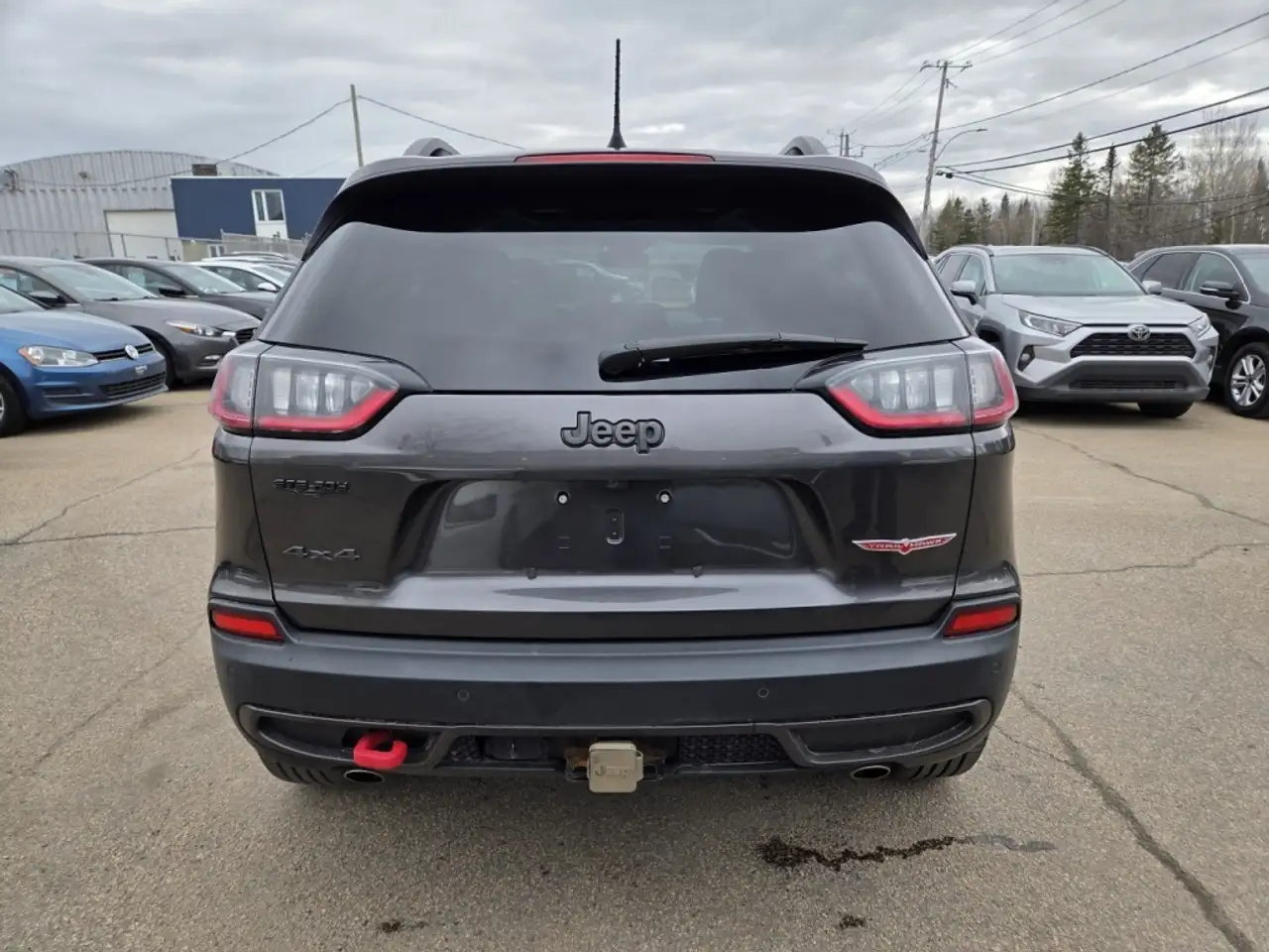 Jeep Cherokee photo Jeep Cherokee