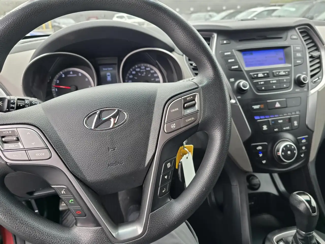 Hyundai SANTA FE снимка Hyundai SANTA FE
