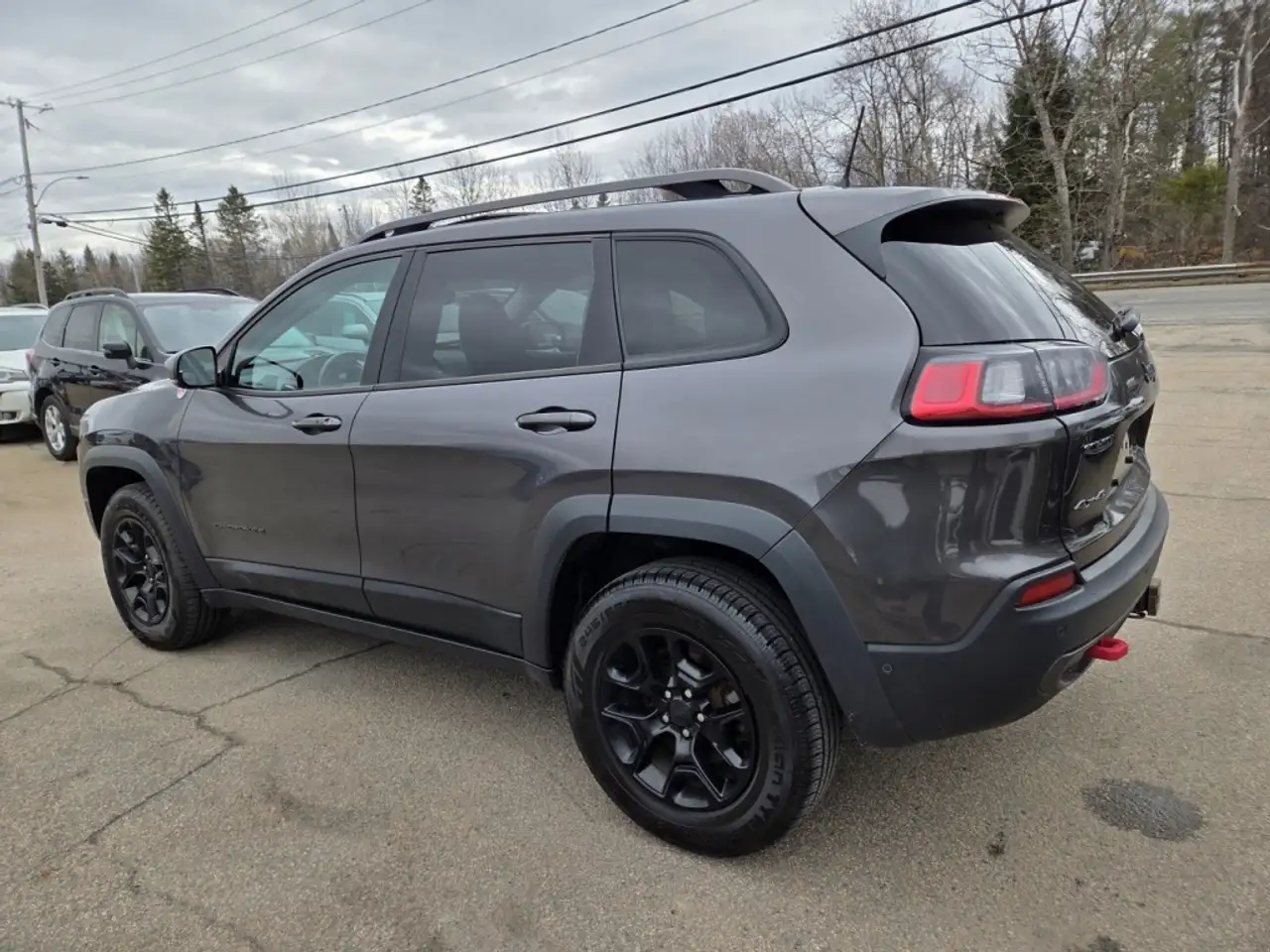 Jeep Cherokee photo Jeep Cherokee