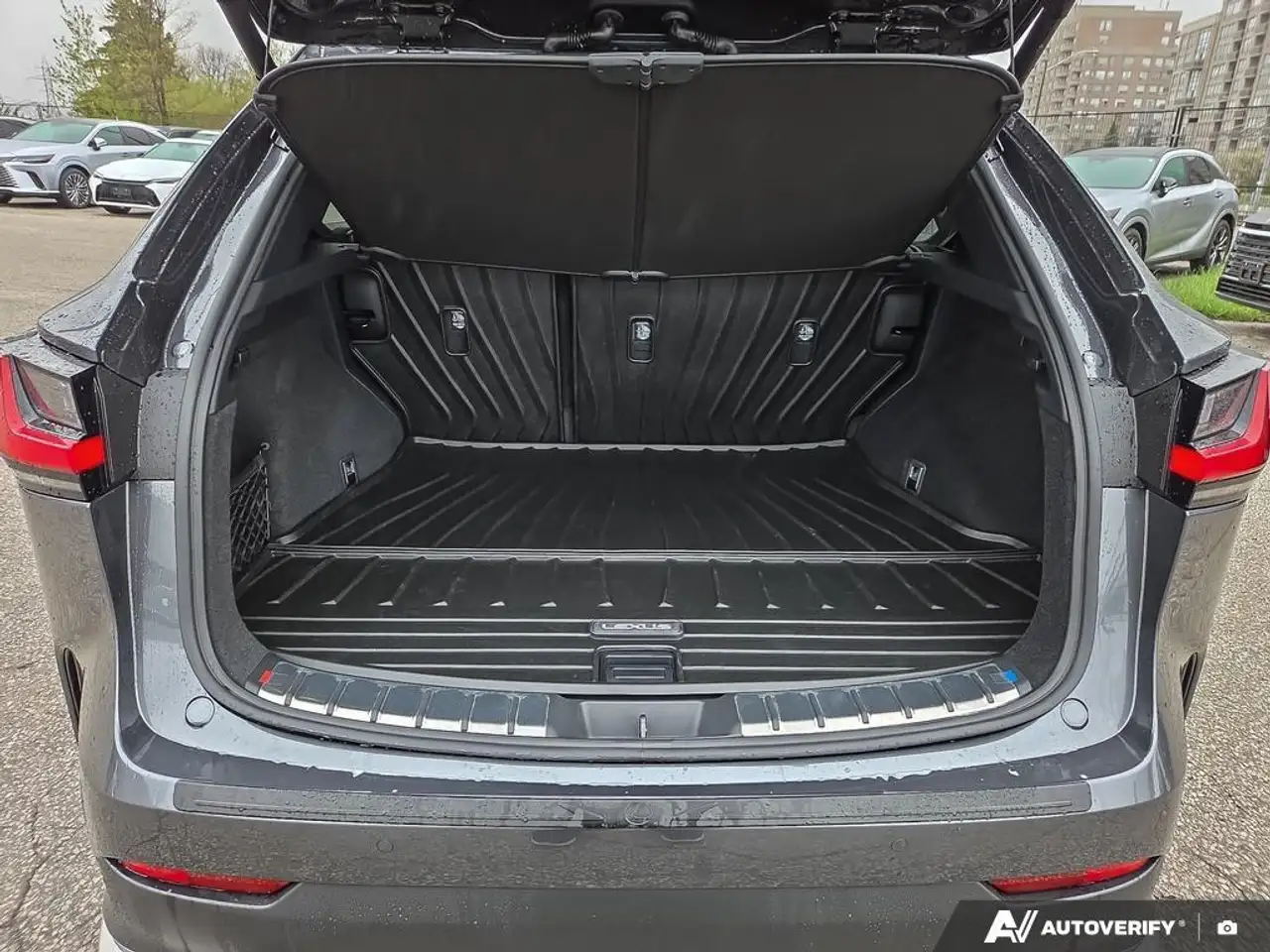 Lexus NX снимка Lexus NX