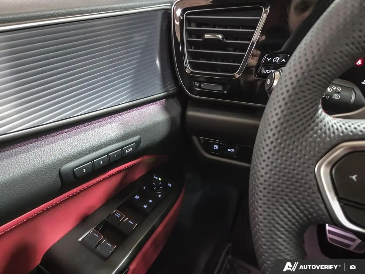 Lexus NX снимка Lexus NX