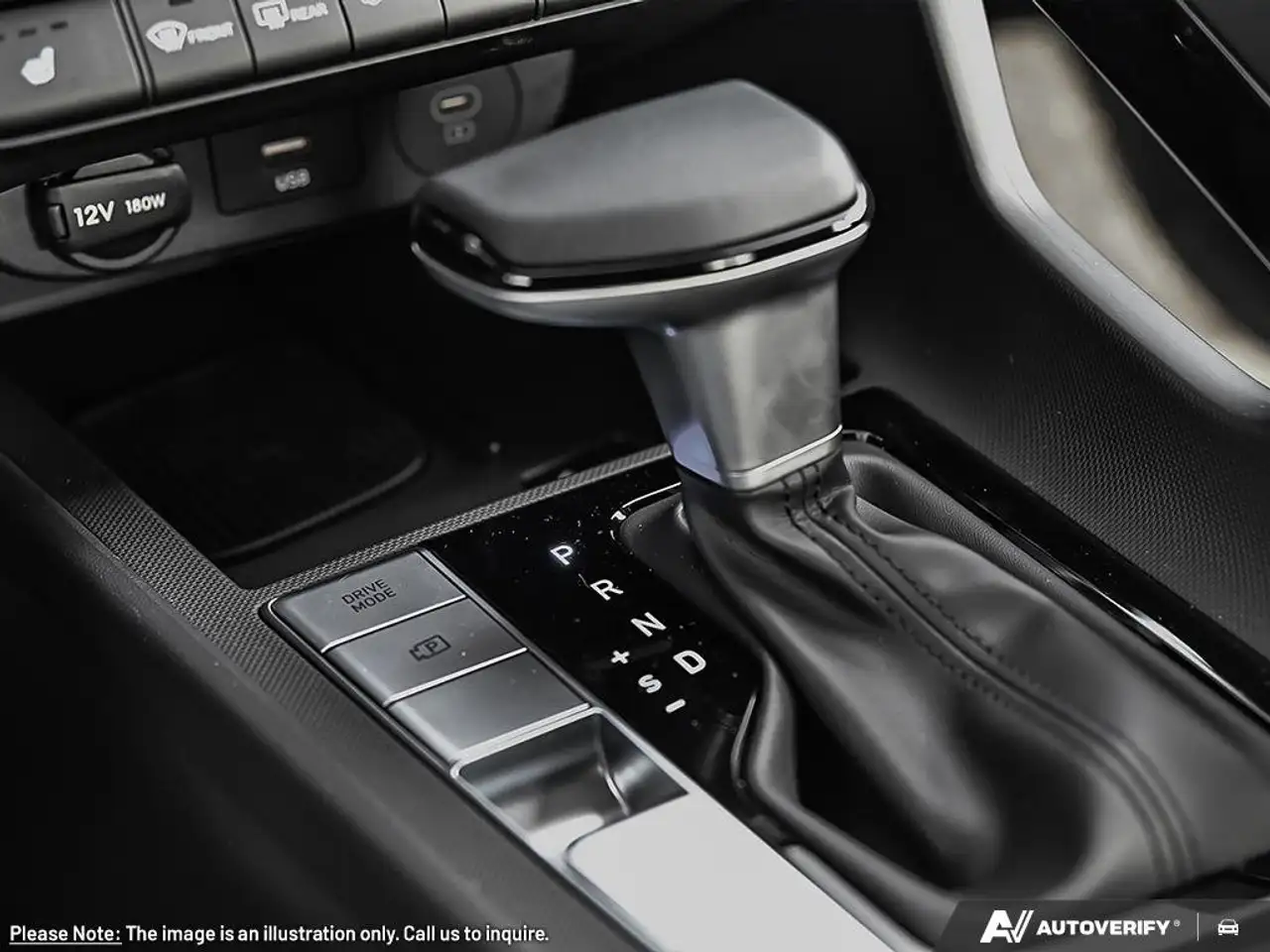 Hyundai ELANTRA fotografie Hyundai ELANTRA