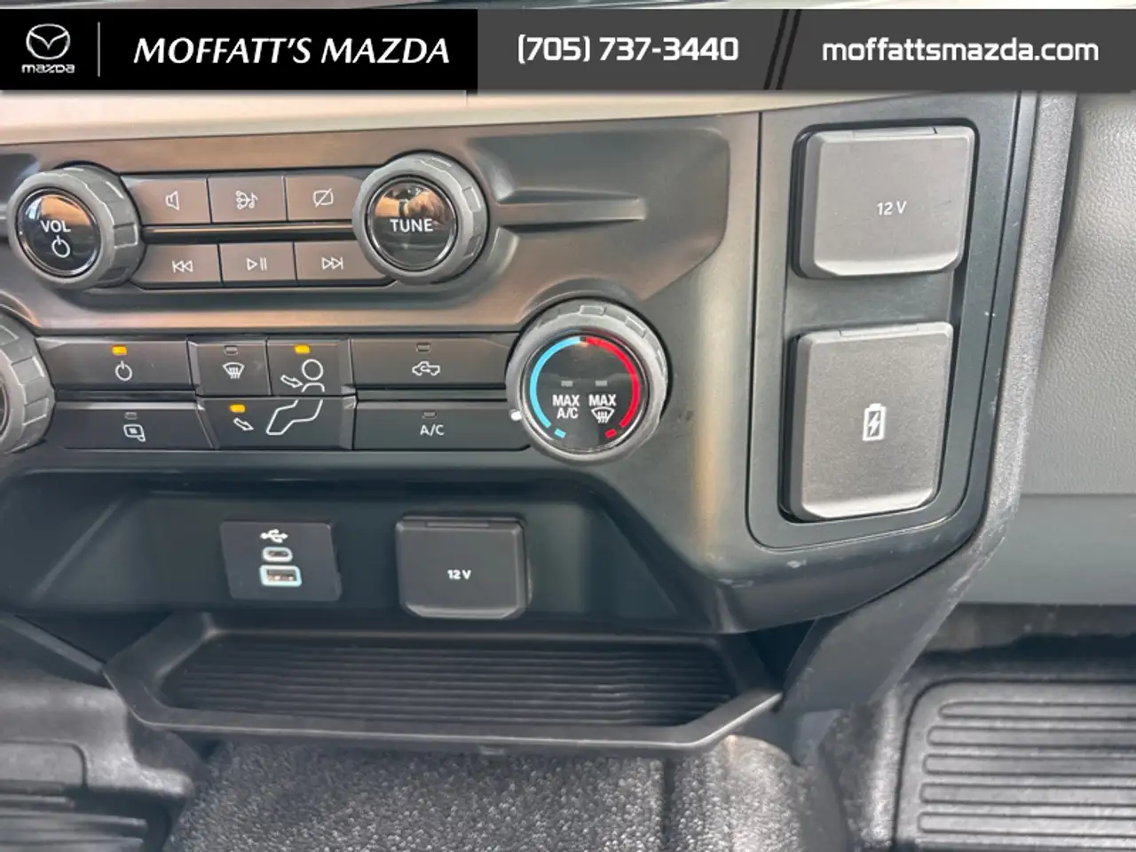 Ford F-550 Super Duty снимка Ford F-550 Super Duty