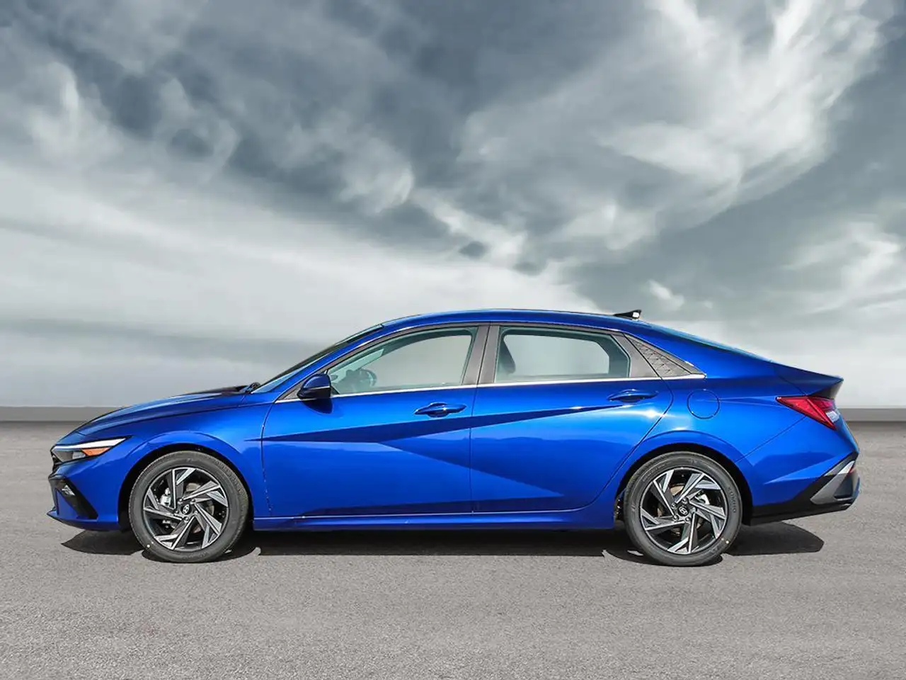 Hyundai ELANTRA снимка Hyundai ELANTRA