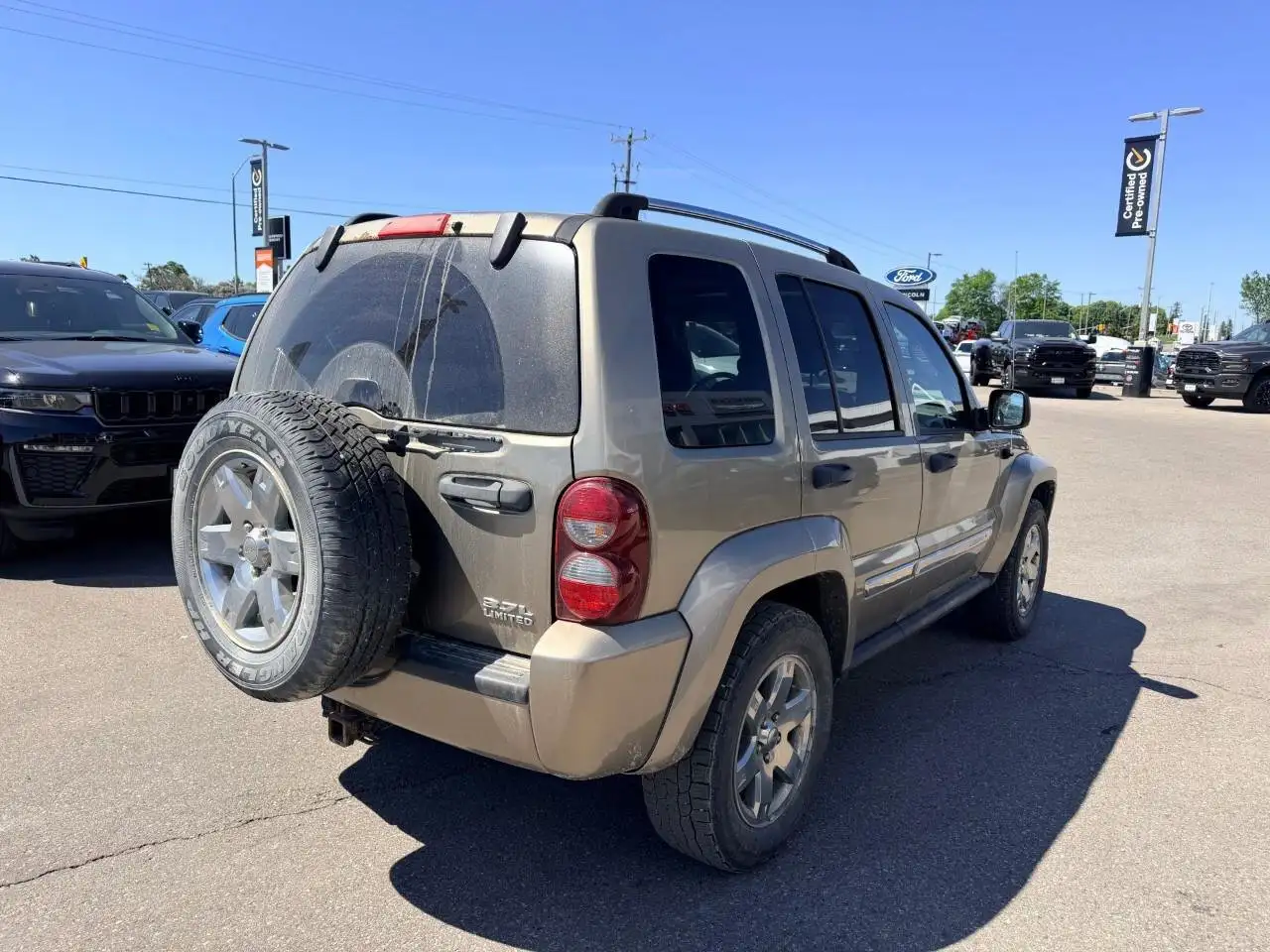 Jeep Liberty fotografie Jeep Liberty
