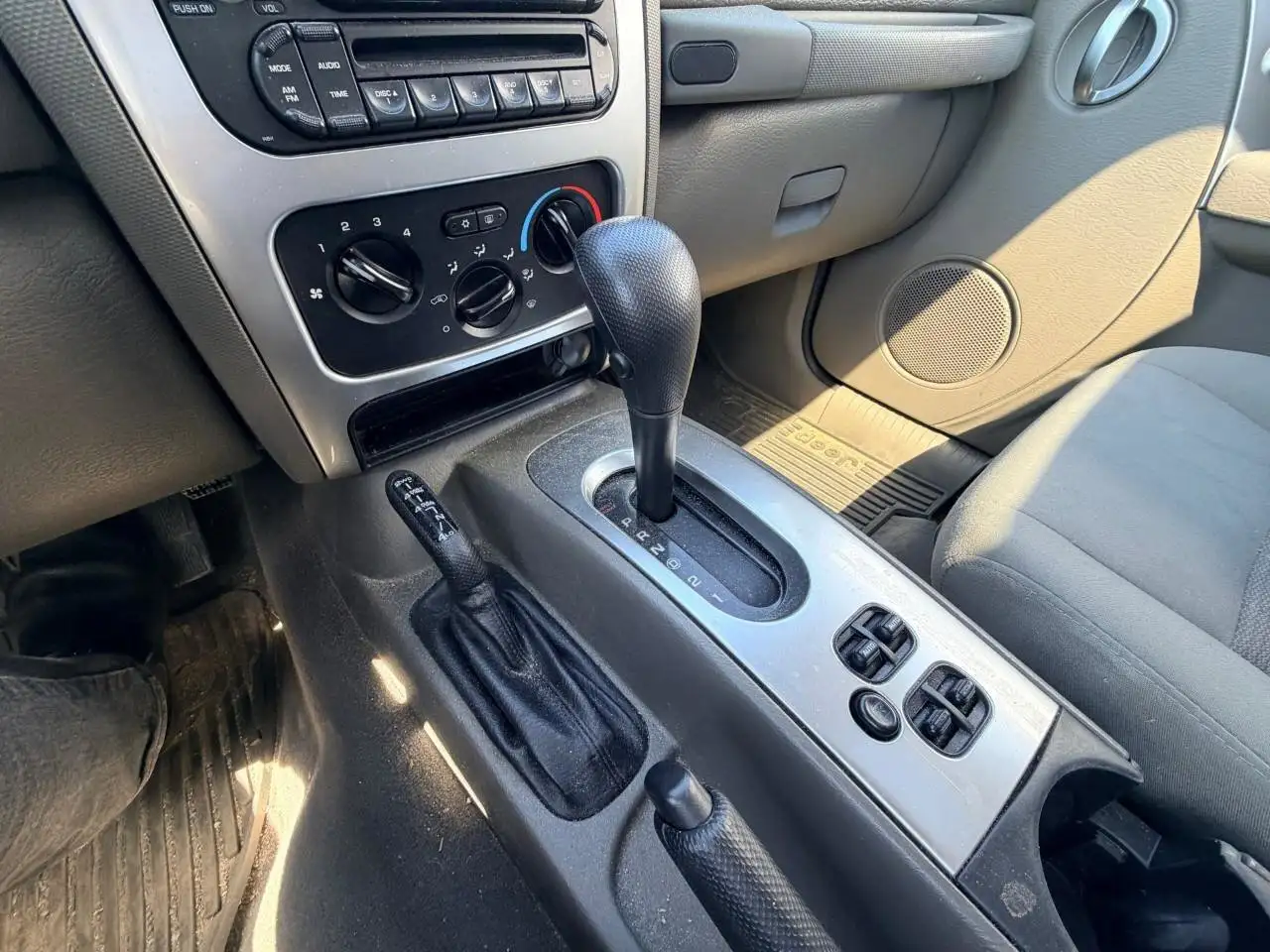 Jeep Liberty fotografie Jeep Liberty