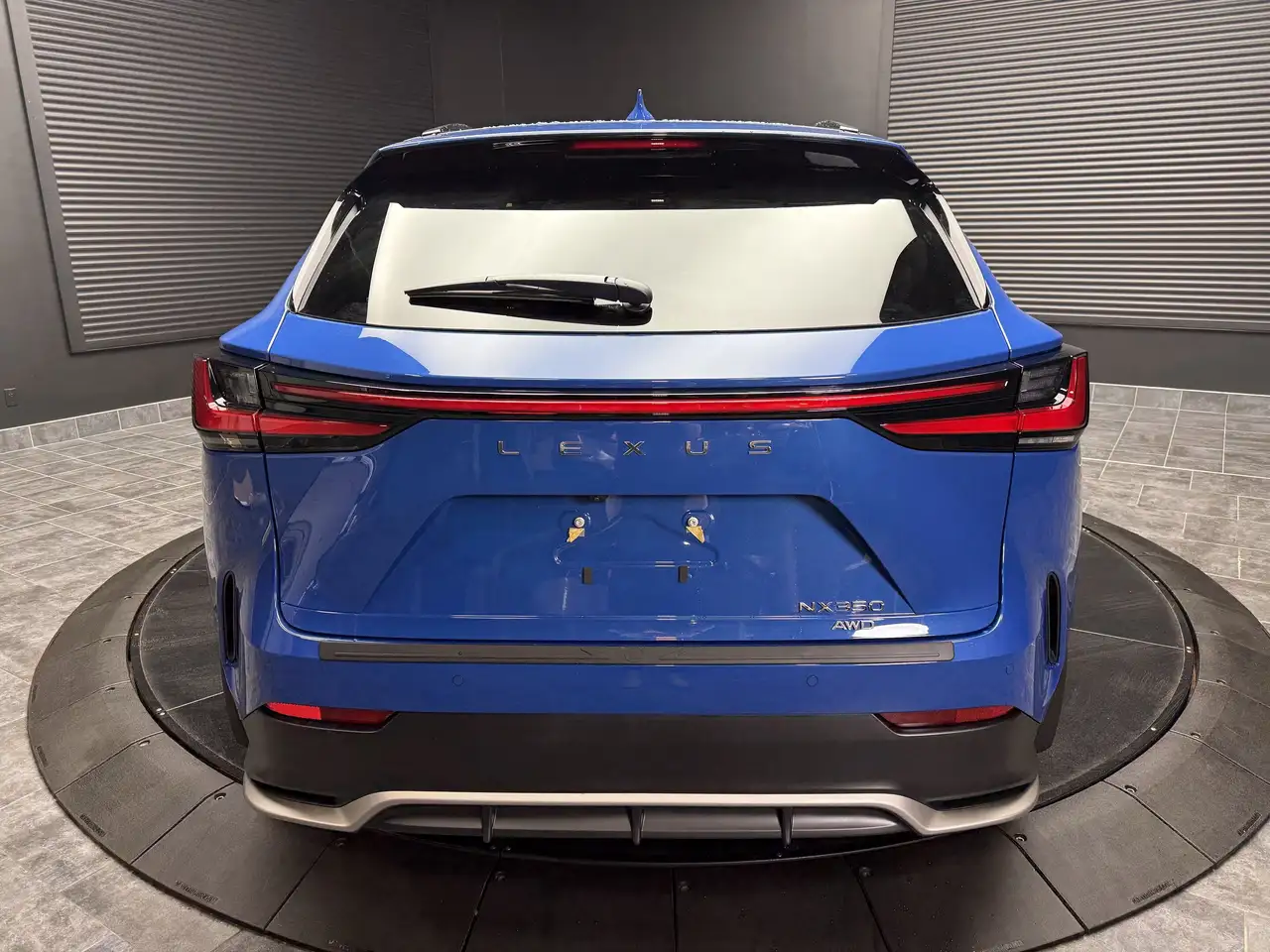 Lexus NX снимка Lexus NX