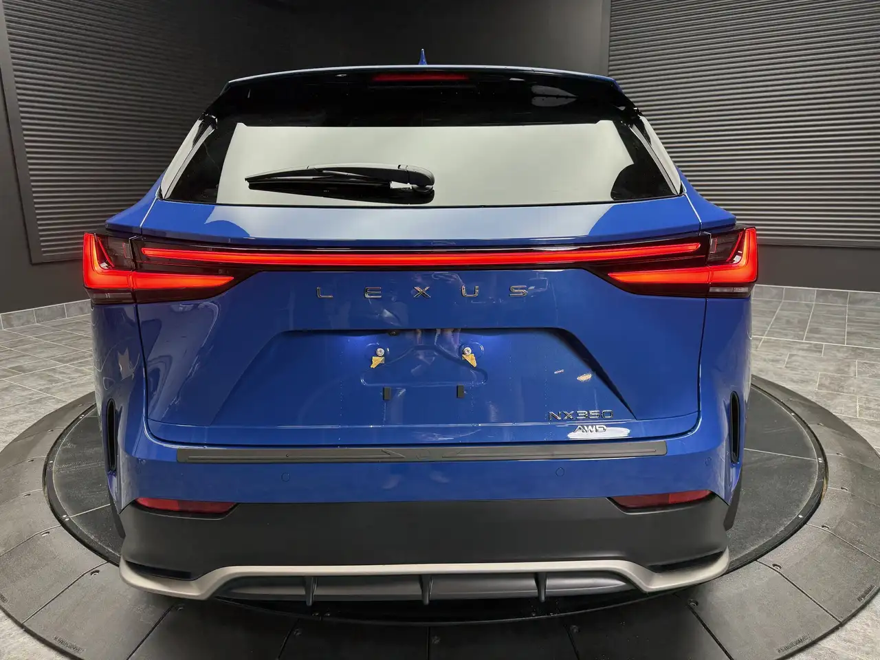 Lexus NX снимка Lexus NX
