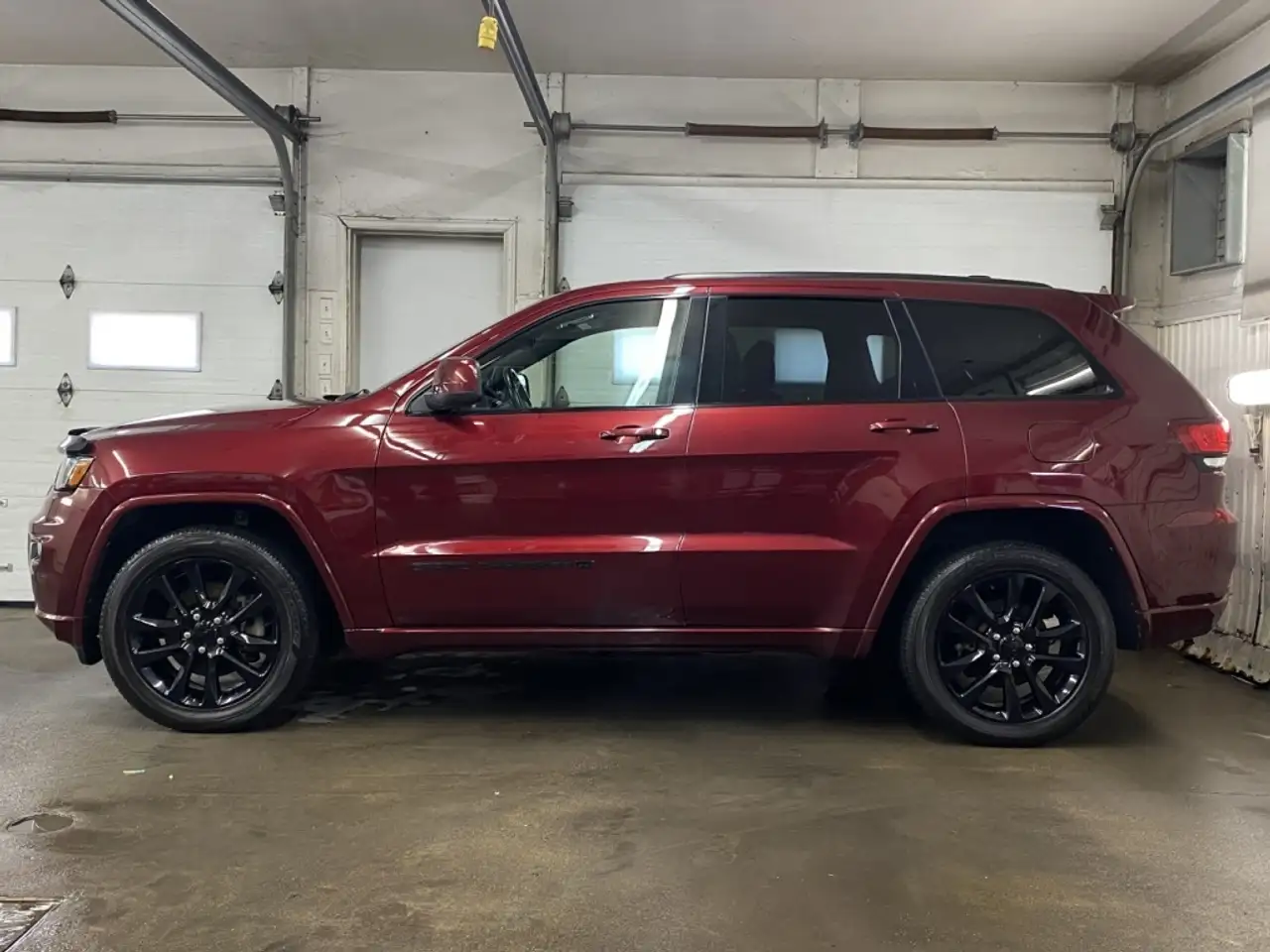 Jeep Grand Cherokee снимка Jeep Grand Cherokee