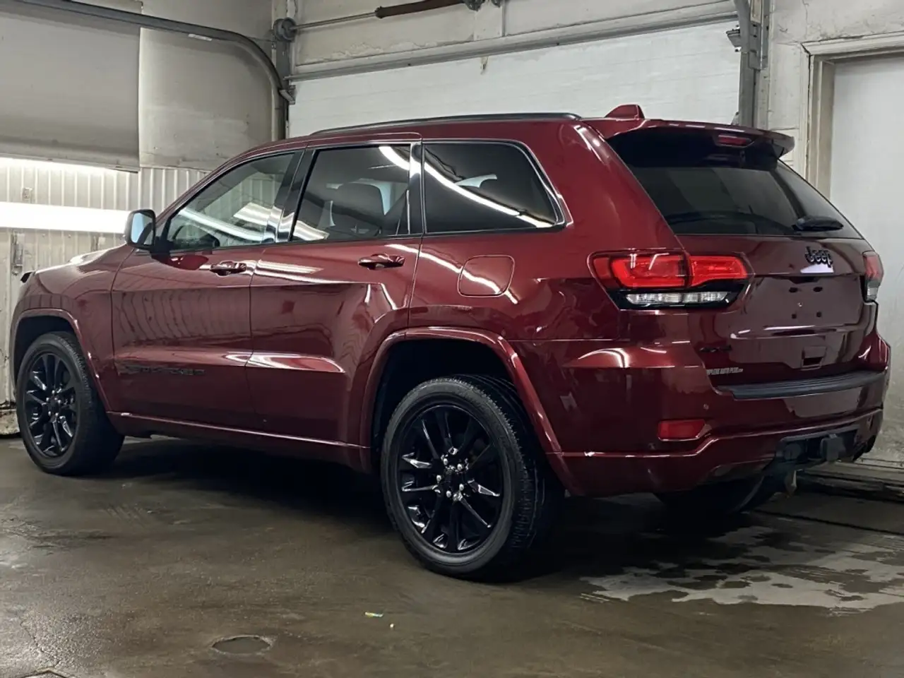 Jeep Grand Cherokee снимка Jeep Grand Cherokee