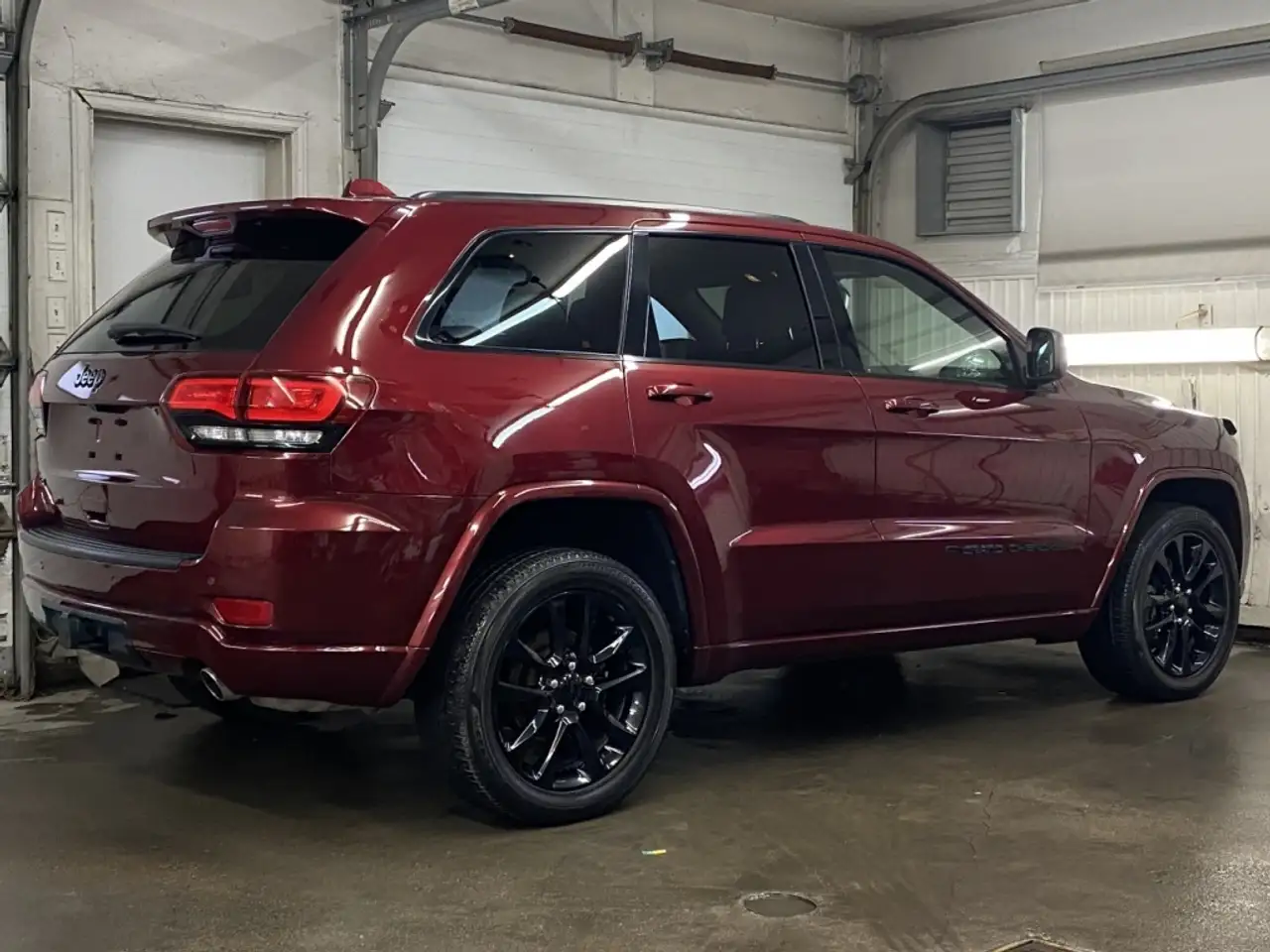 Jeep Grand Cherokee снимка Jeep Grand Cherokee