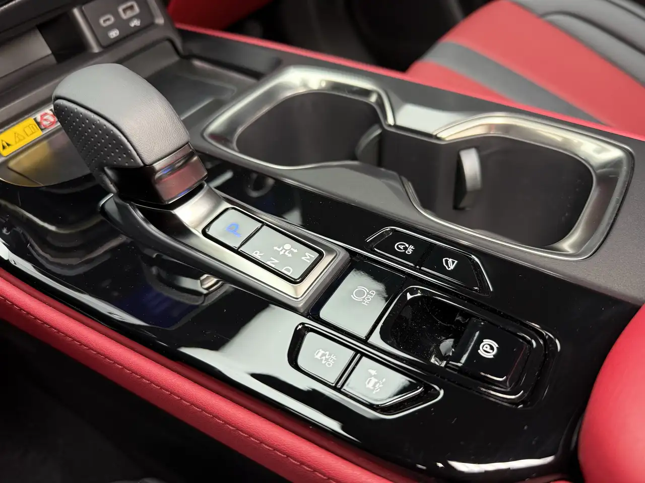 Lexus NX снимка Lexus NX