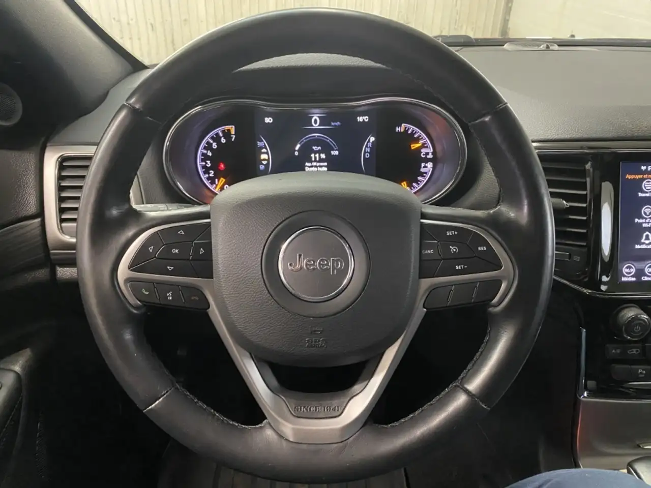 Jeep Grand Cherokee снимка Jeep Grand Cherokee