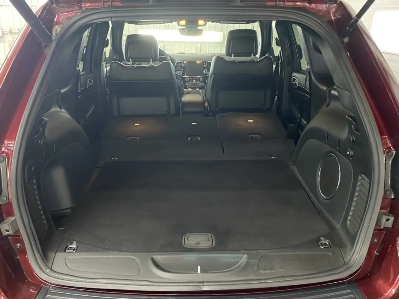 Jeep Grand Cherokee снимка Jeep Grand Cherokee