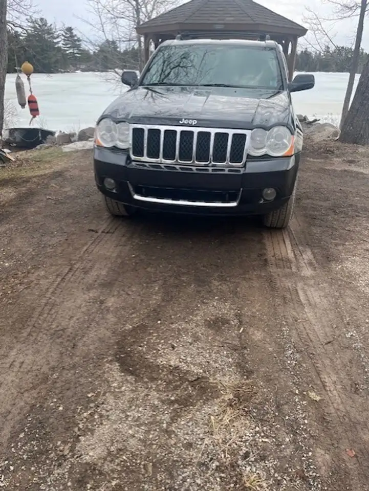 Jeep Grand Cherokee photo Jeep Grand Cherokee