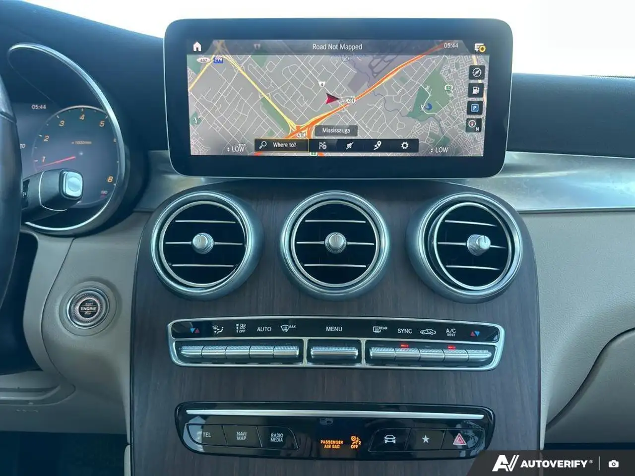 Mercedes-Benz GLC снимка Mercedes-Benz GLC