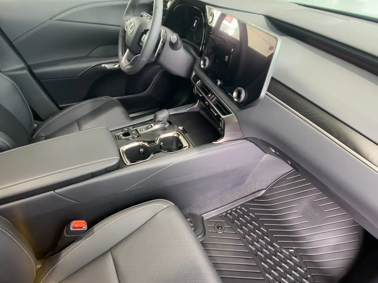 Lexus RX снимка Lexus RX